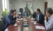 نشست نماینده نیروی هوافضای سپاه پاسداران  و نماینده سازمان املاک و اراضی نیروهای مسلح در استان بوشهربا مدیرکل  ومنابع طبیعی و آبخیزداری  استان بوشهر