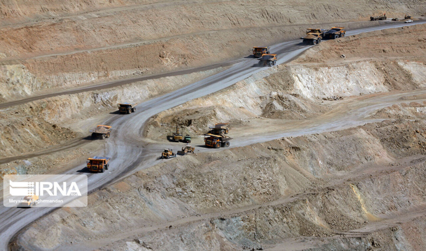گنجینه معادن بوشهر و سنگ‌هایی که باید از پیش‌پای سرمایه‌گذاران برداشته شود