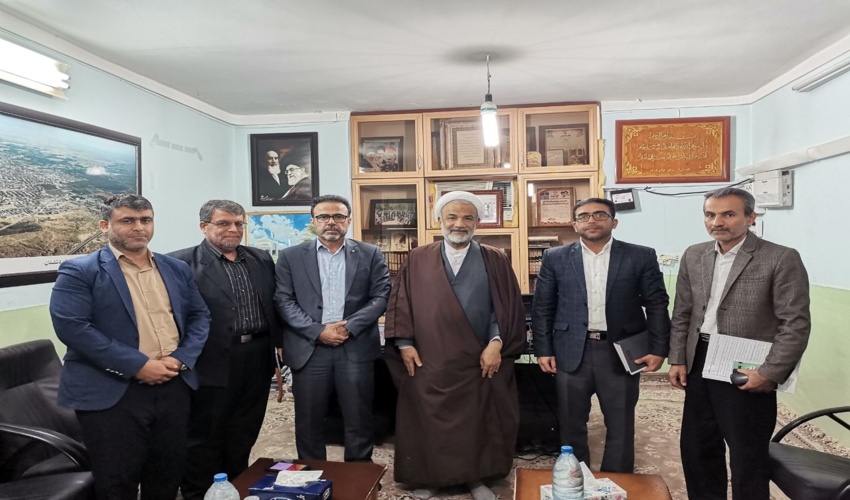 دیدار مدیرکل منابع طبیعی و آبخیزداری بوشهر با امام جمعه شهرستان  دشتستان