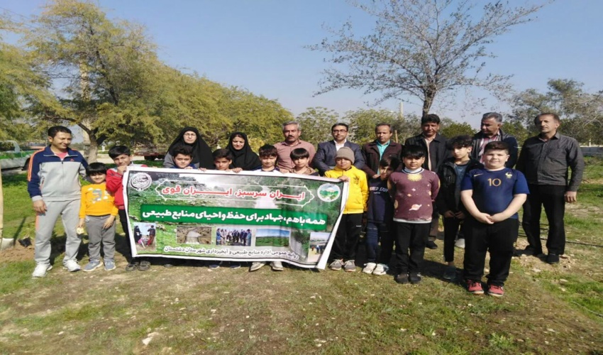 برگزاری برنامه آموزشی حفاظت از طبیعت  در اردوگاه شهید کشتکار در شهرستان دشستان 