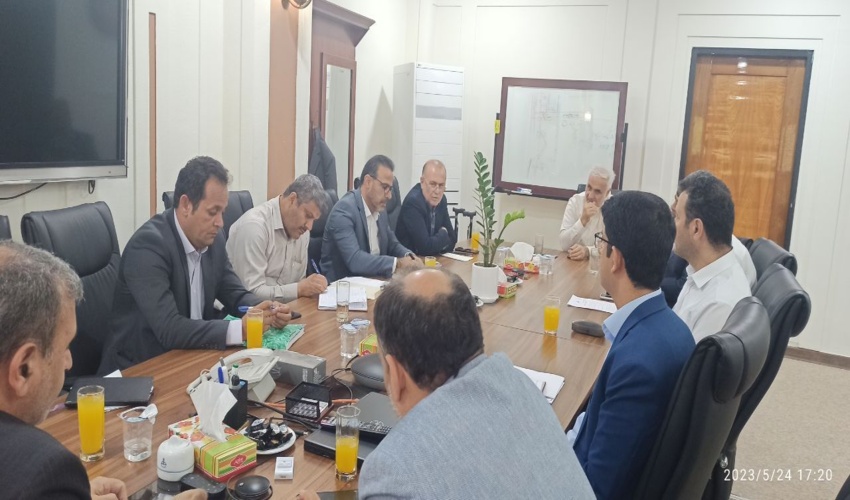 نشست مدیرکل منابع طبیعی و مدیرعامل منطقه ویژه پارس جنوبی