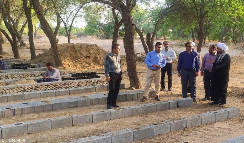 بازدید مسئول حوزه نمایندگی ولی فقیه در سازمان منابع طبیعی و آبخیزداری کشور از نهالستان مرکزی و چاه‌کوتاه