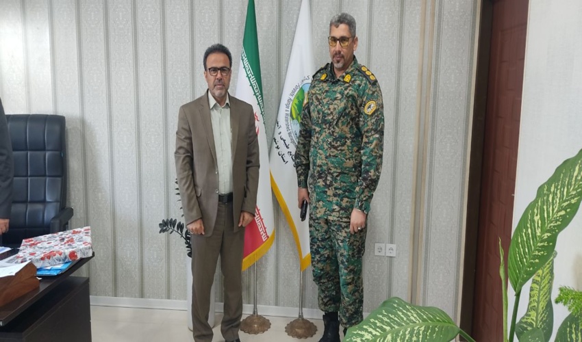 در راستای اجرای طرح مردمی کاشت یک میلیارد درخت در استان بوشهر، فرماندهی یگان ویژه استان با تمام قوا وظرفیت پای کار آمد