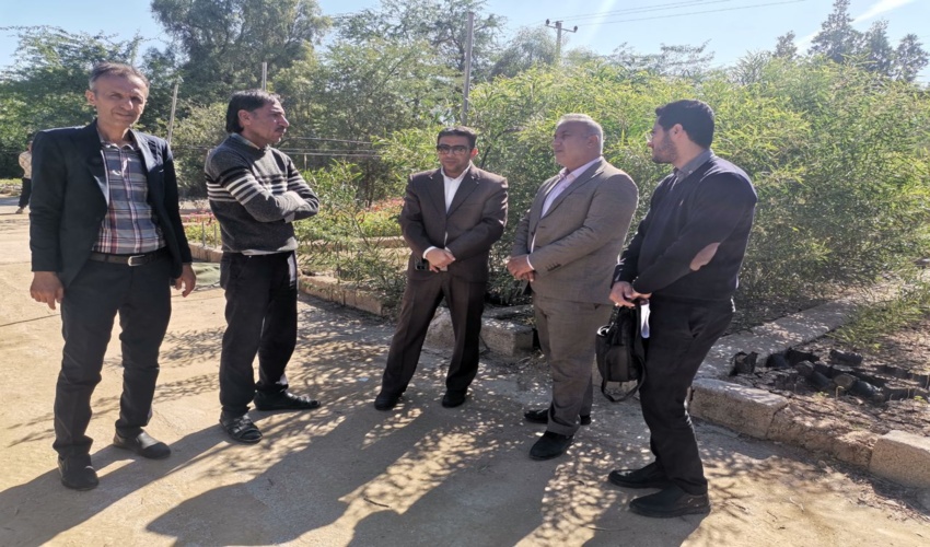 بازدید ناظر افتخاری طرح مردمی کاشت یک میلیارد درخت از نهالستان سرکره دشتستان