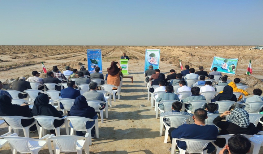 آیین روز درختکاری و آغاز هفته منابع طبیعی در بوشهر برگزار شد