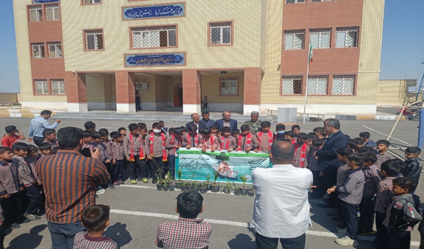 دیدار و کاشت نهال در مدارس شهر بردخون شهرستان دیر 