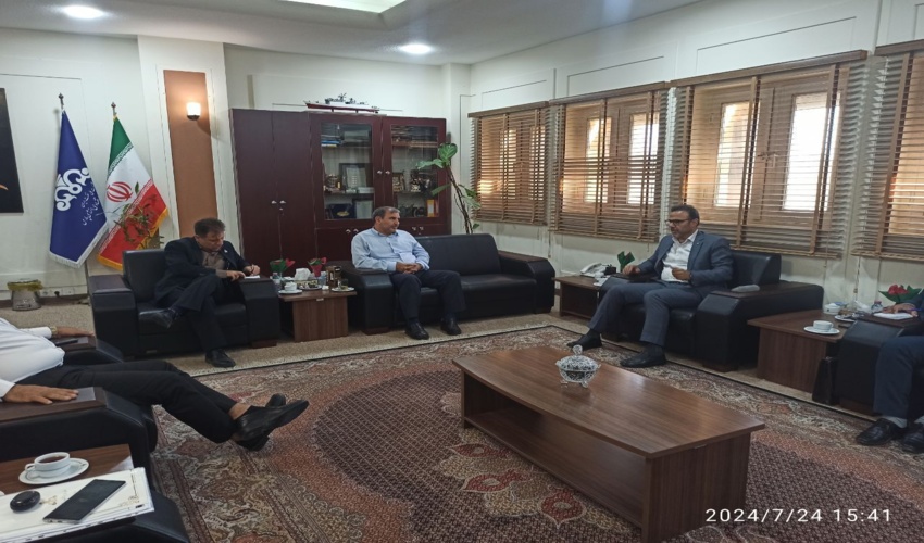 نشست مدیر کل منابع طبیعی و آبخیزداری استان بوشهر با مدیر عامل منطقه ویژه پار جنوبی