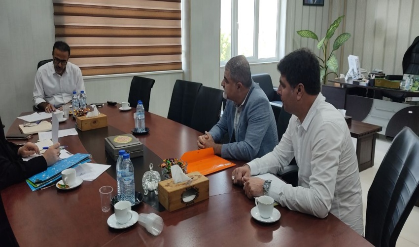 تلاش کارساز برای مردم سه شنبه:۱۴۰۳/۵/۲۳ ملاقات مردمی  مدیرکل منابع طبیعی و آبخیزداری استان بوشهربرگزار شد. ❇️ملاقات مردمی  عبد الحسین گرشاسبی  مدیرک