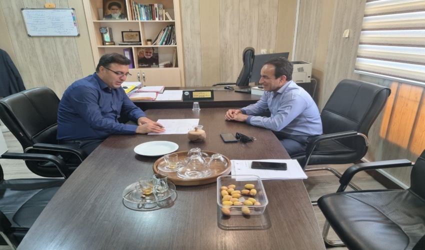 جلسه رئیس اداره منابع طبیعی شهرستان جم با مدیر منطقه عملیاتی نار و کنگان