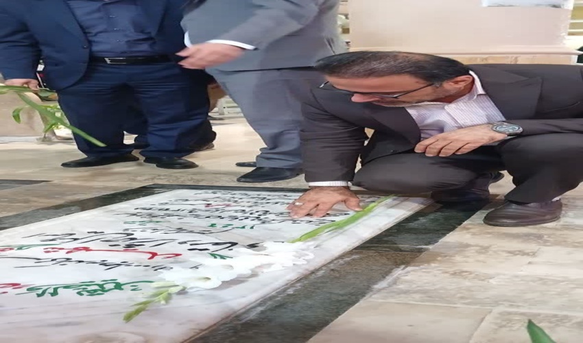  تجدید میثاق مدیرکل‌منابع طبیعی و آبخیزداری  استان بوشهر با آرمان‌های شهیدان