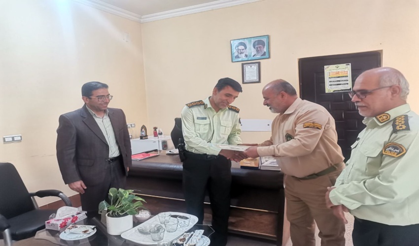 دیدار رئیس اداره منابع طبیعی و آبخیزداری دشتستان با فرماندهان انتظامی بخش مرکزی دشتستان 