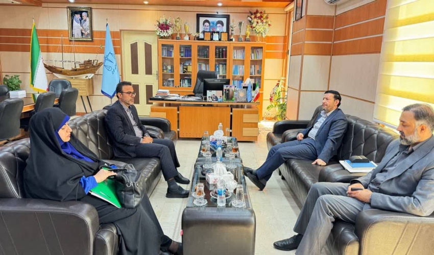 دیدار مدیر کل منابع طبیعی و آبخیزداری استان بوشهر با رئیس کل دادگستری استان بوشهر