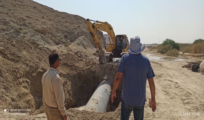 توقیف عملیات ساخت وساز مغذن اداره آب و فاظلاب در پلاک عالی حسینی و آبگرم میراحمد شهرستان تنگستان 