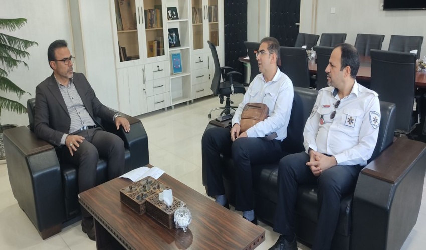 نشست مدیر کل منابع طبیعی و آبخیزداری با معاون عملیات اورژانش استان بوشهر