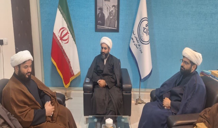 برگزاری جلسه با موضوع فرهنگ سازى و توسعه حفاظت مشاركتى با استفاده از ظرفيت طلاب و روحانيون