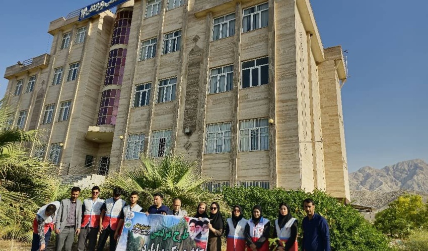 گرامیداشت روز دانشجو و کاشت درخت در دانشگاه آزاد شهرستان کنگان 