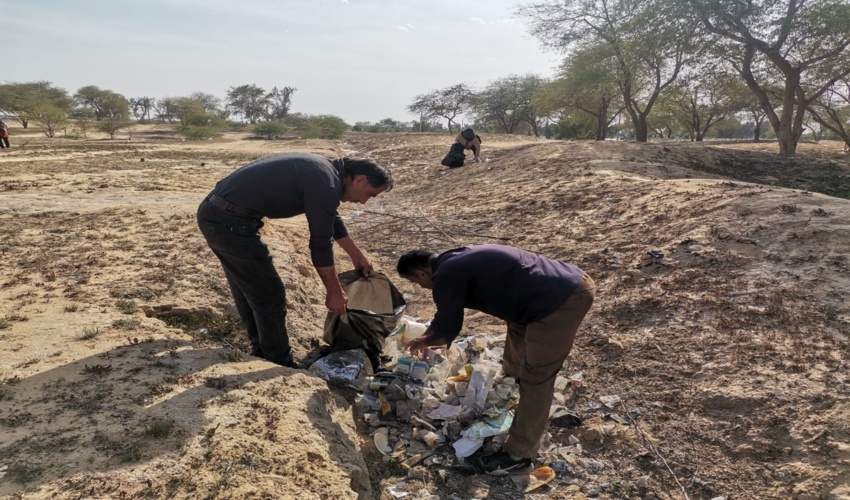 نظافت و پاکسازی پارک جنگلی و تفریحی سرکره 